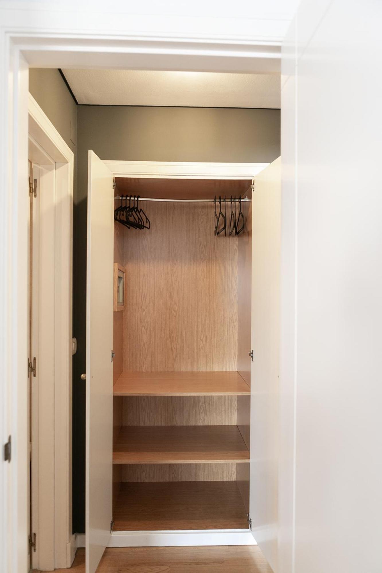 Lisbon Relax Pool Apartment - Free Parking Garage Екстер'єр фото