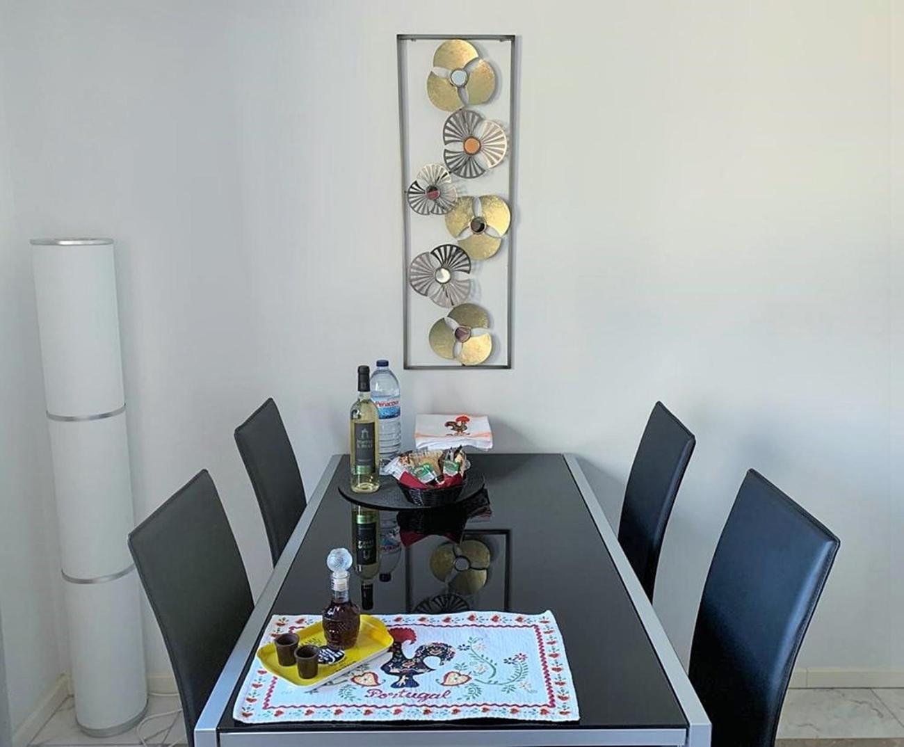 Lisbon Relax Pool Apartment - Free Parking Garage Екстер'єр фото