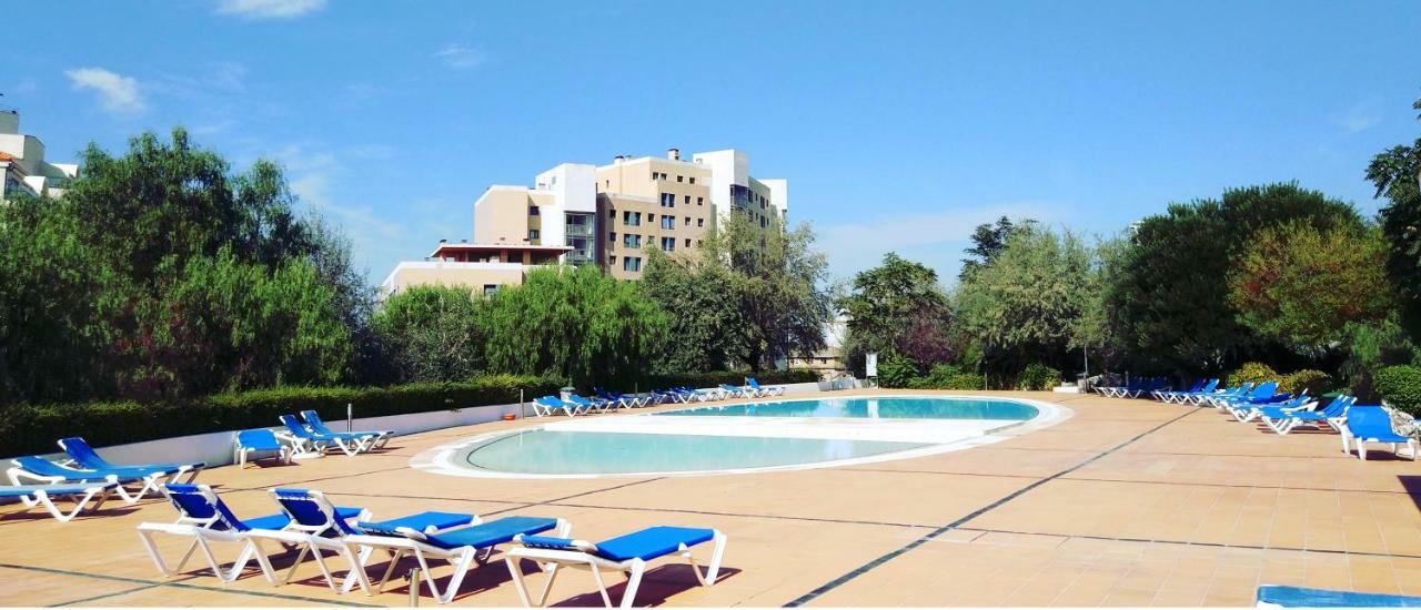 Lisbon Relax Pool Apartment - Free Parking Garage Екстер'єр фото