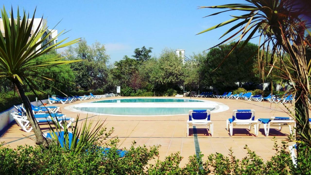 Lisbon Relax Pool Apartment - Free Parking Garage Екстер'єр фото